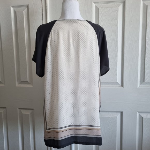 LOFT Ann Taylor Handkerchief Short Sleeve Blouse Size M - Picture 2 of 7